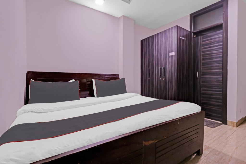 Malviya Nagar Hotel | OYO Flagship 85649 Hotel Sunrise Inn