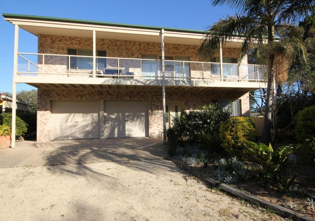 Dunbogan House | Pacific Breeze