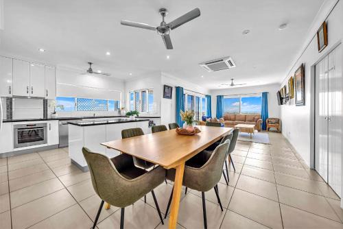 Bowen Villa | Panoramic Oceanview Villa