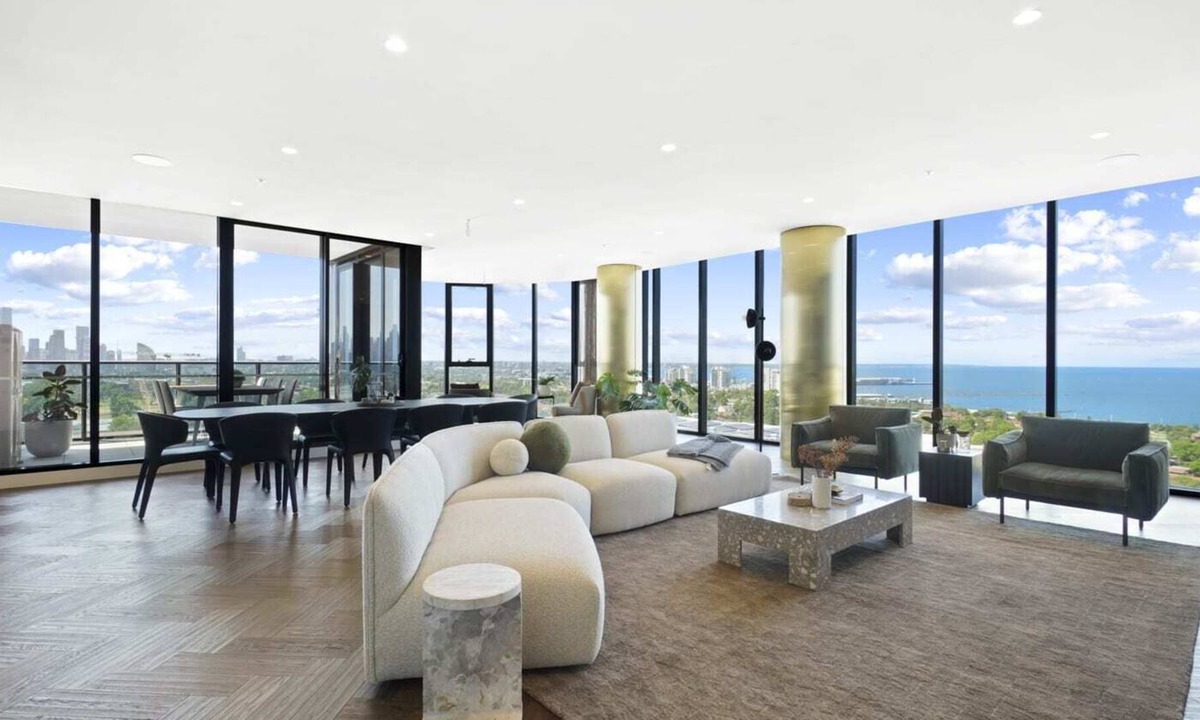 Port Melbourne Apartment | Panoramic Penthouse S