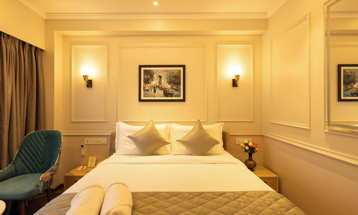Alwaye Hotel | Paramount Residency