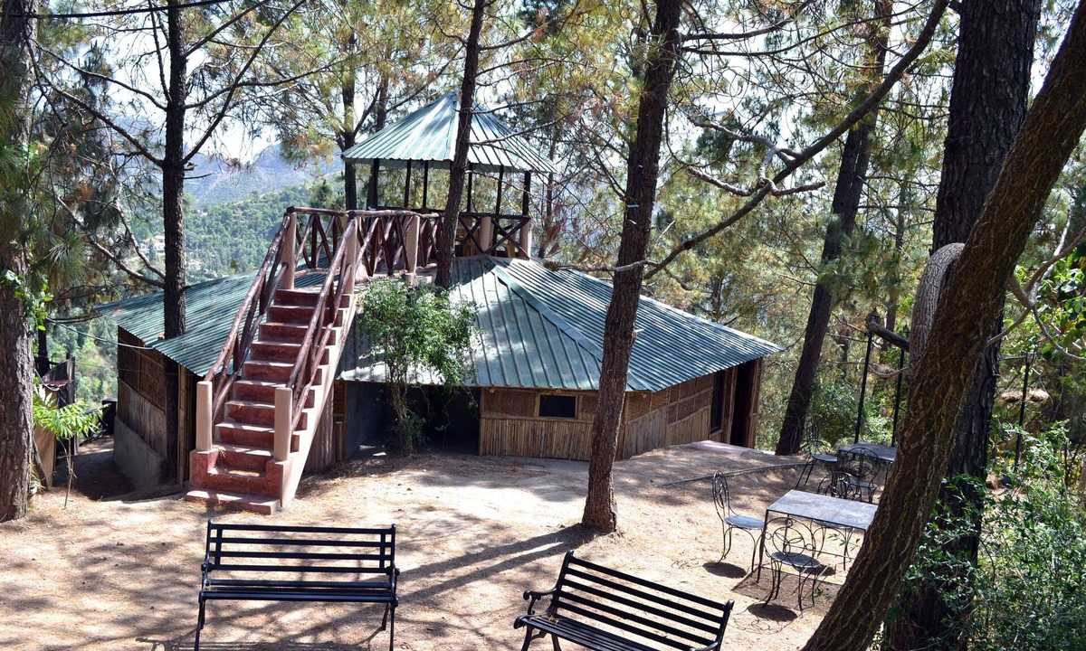 Kandaghat Hotel | Park Woods Shoghi