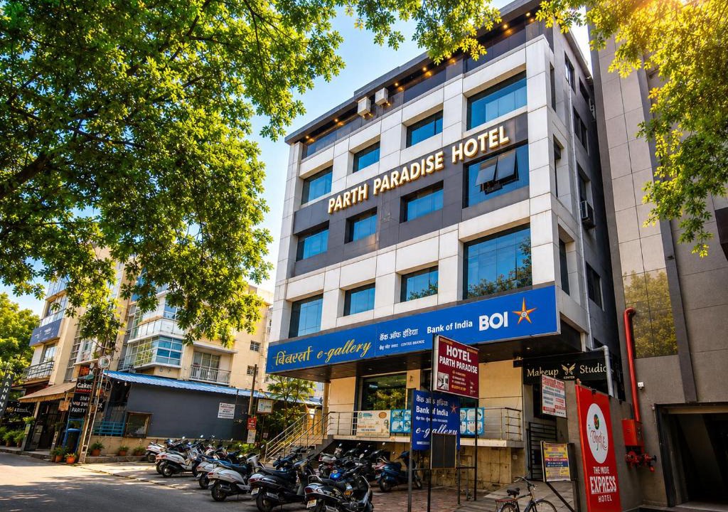 Rau Hotel | Parth Paradise Hotel