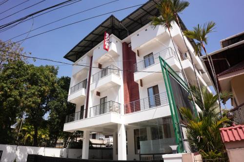 Edapalli Hotel | Pearl Suites