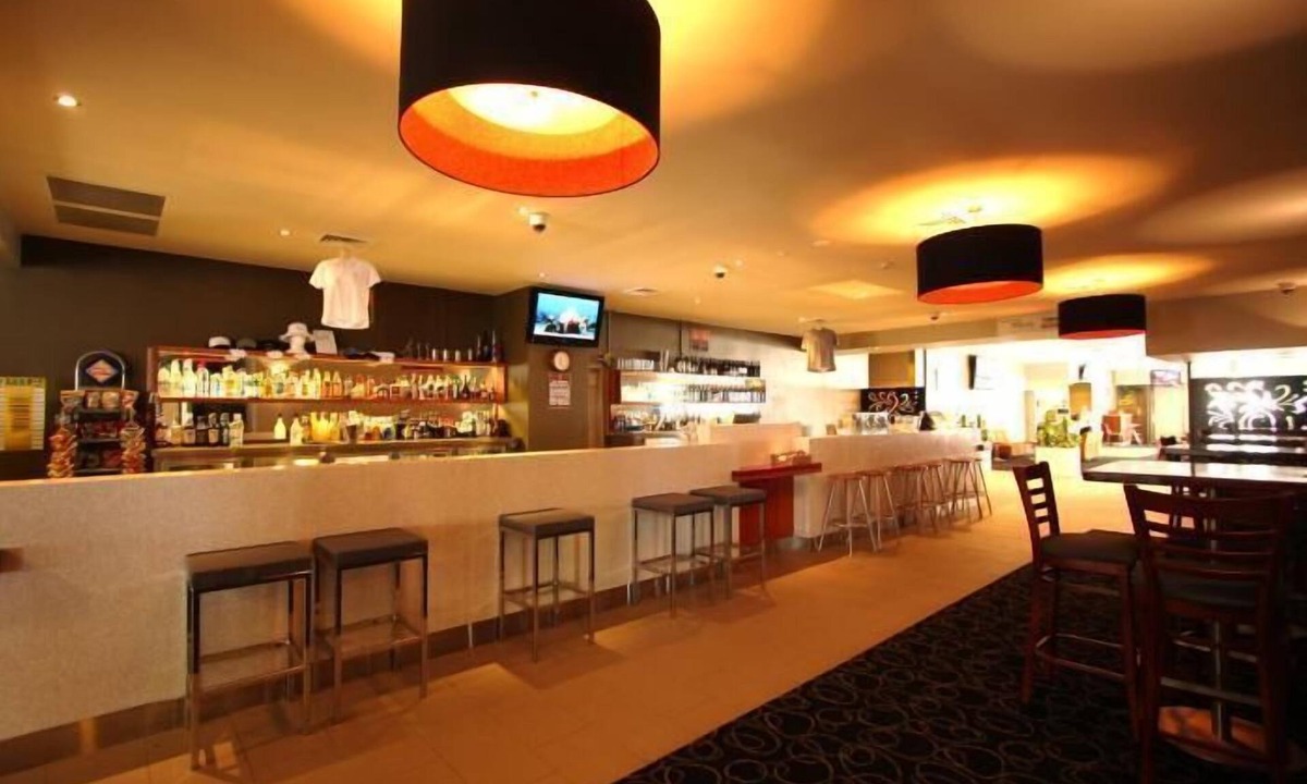 Cessnock Hotel | Peden's Hotel