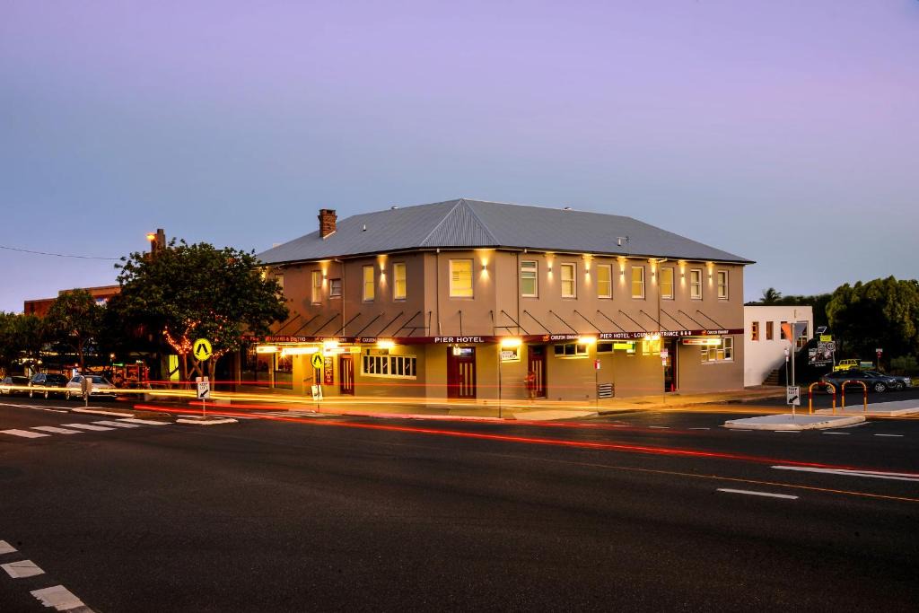 Coffs Harbour Hotel | Pier Hotel Coffs Harbour