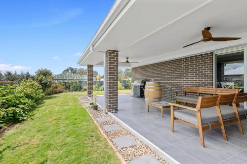 Cessnock House | Pineapple House Furry Friends Welcome