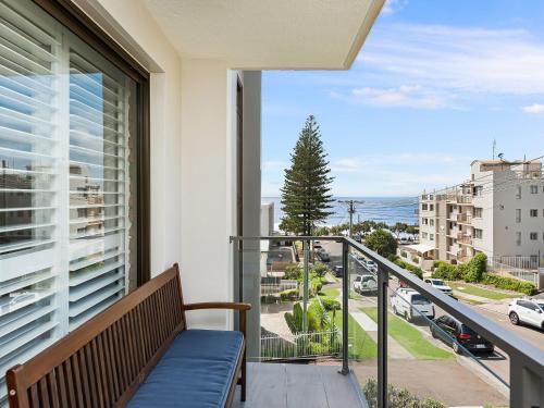 Kings Beach Apartment | Pleasant View Unit 4 Kings Beach QLD