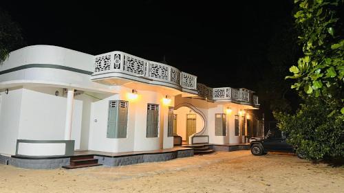 Cherthala Bed & Breakfast | Poonath House Nr Arthunkal Beach Alappuzha Kerala
