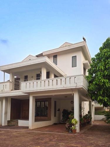 Adyar House | Private 4BHK Villa - Chris Homestay by UrbanEase