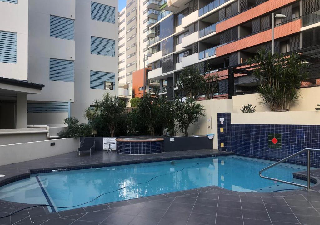 South Brisbane Apartment | Private rooms in A shared Apartment Free Parking