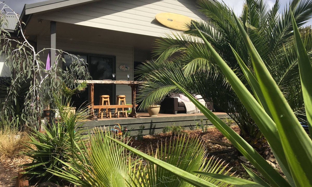 Tootgarook House | Private , tranquil cosy retreat with massage chair-l
