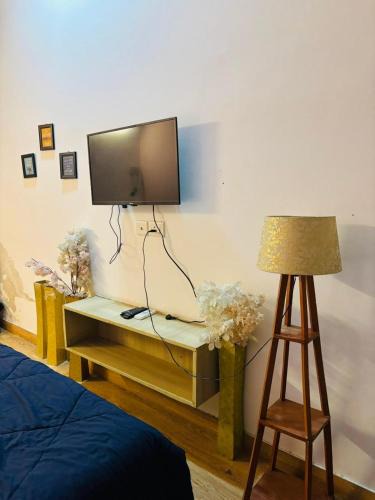 Greater Noida Apartment | Priya stays