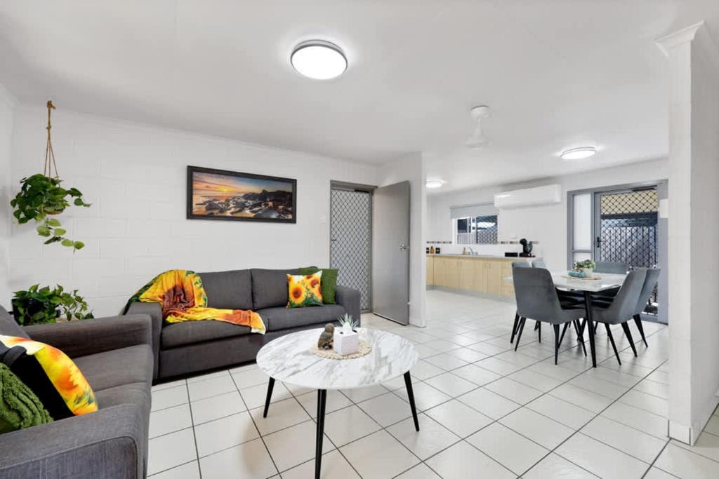 Andergrove Apartment | Quiet & Comfortable with Wi-fi