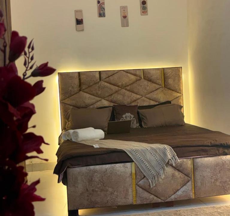 Faridabad Apartment | Quiet Escape Cozy 2BHK