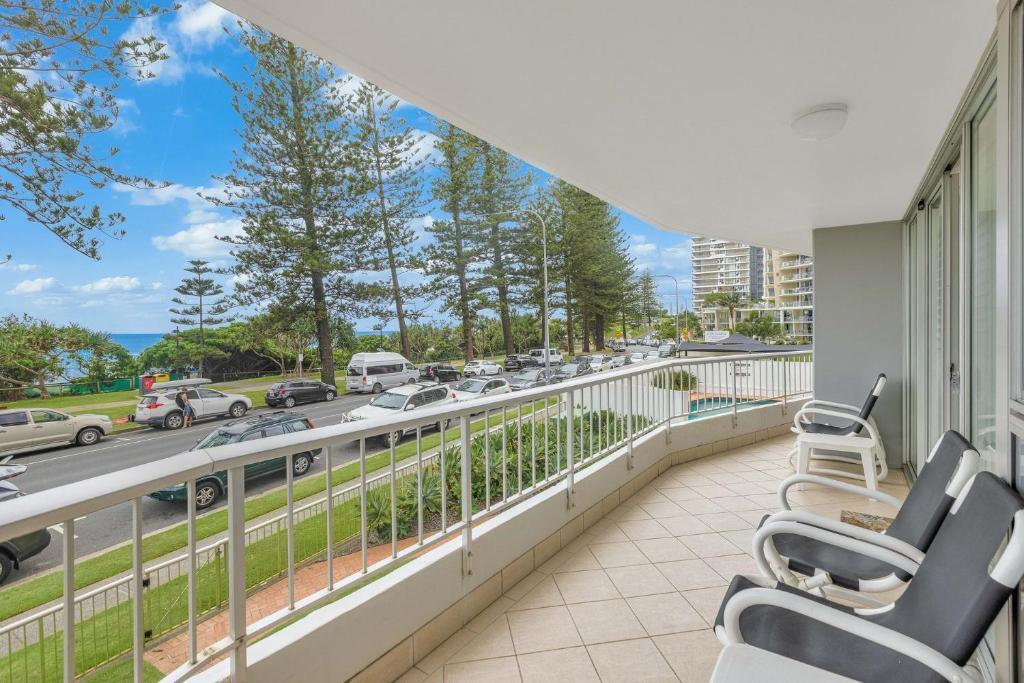 Coolangatta Apartment | Rainbow Place Unit 5