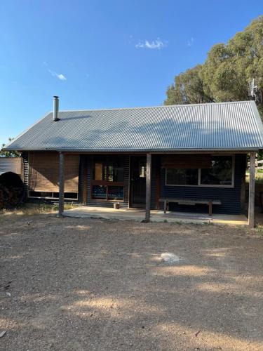 Warrenbayne Apartment | Rainbow Valley Bunkhouse