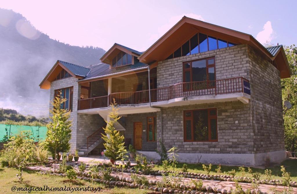 Mohal Villa | Raison Meadows by Magical Himalayan Stays