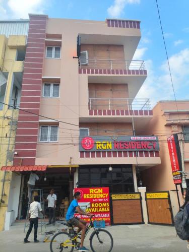 Peelamedu Hotel | Rgn Residency