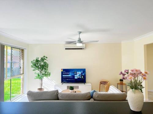 Riverview House | Riverview Modern Haven