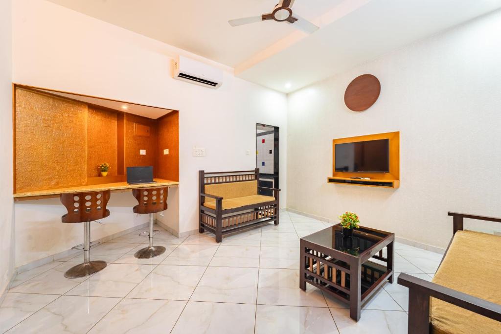 Annamalai Nagar Apartment | Roscotel Shara Inn Pondicherry