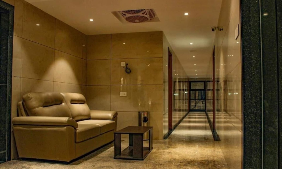 Central Chennai Hotel | RR Mount Elite Suites
