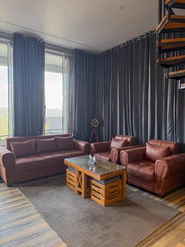 Mukteshwar Villa | Saffron 2 Bedroom Duplex Villa