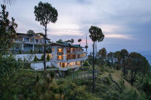 Majkhali Villa | SaffronStays Brookside Estate