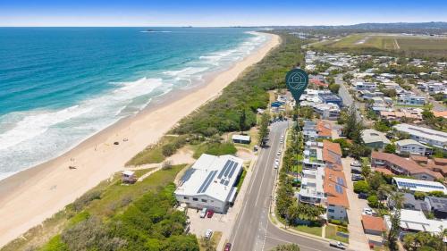 Marcoola Apartment | Salad Days -Beachfront & Pet Friendly