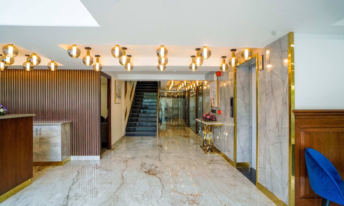 Gurugram Hotel | Saltstayz Select - Golf Course Road & Sector 57