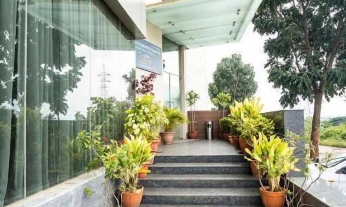Vijayanagar Hotel | Samasth Palatial Hotel