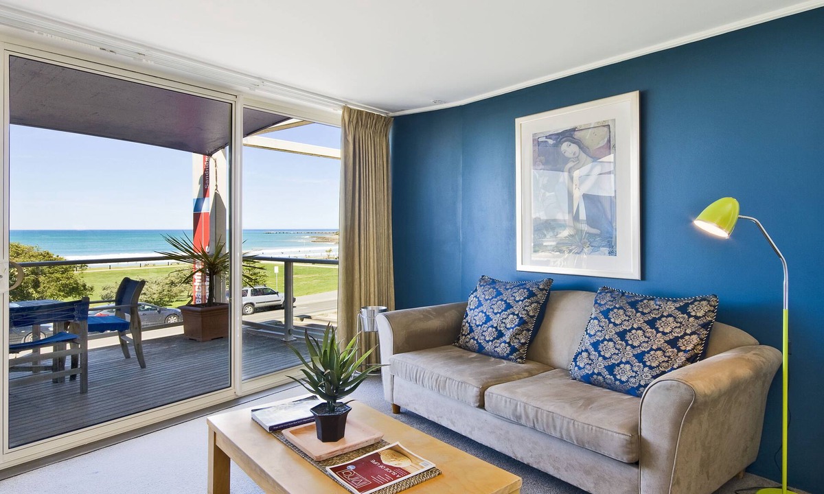 Lorne Hotel | Sandridge Motel