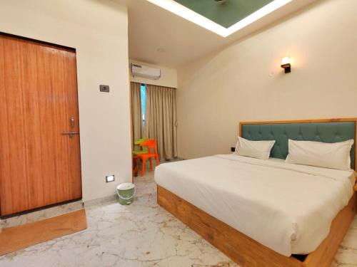 Khalapur Hotel | Satkar Inn