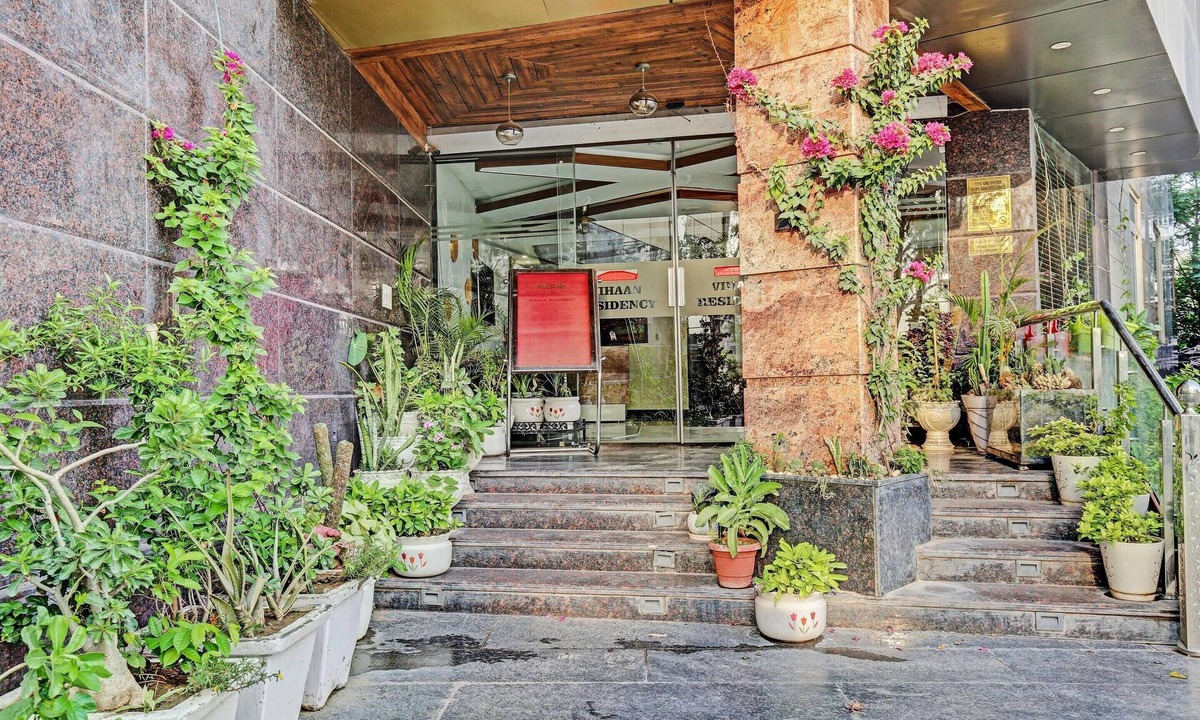 Zirakpur House | Saver Double Hotel Vihaan Residency