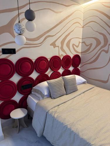 Koregaon Park Apartment | Scarlet Studio Room Luxe Lane5 Koregaon Park WiFi AC