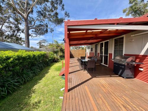 Huskisson House | Seabreeze Cottage by Book Jervis Bay Cosy Huskisson Stay by the Beach