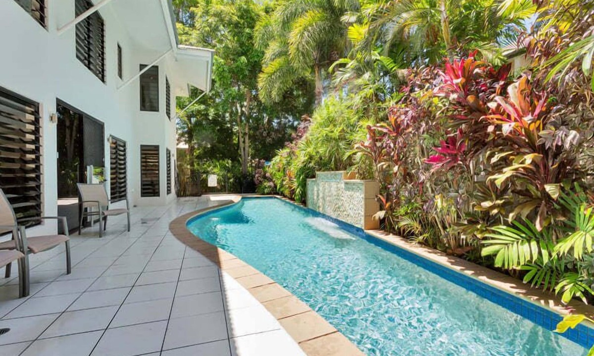 Clifton Beach House | Seascape - Absolute Beachfront, Luxury Holiday house in Clifton Beach