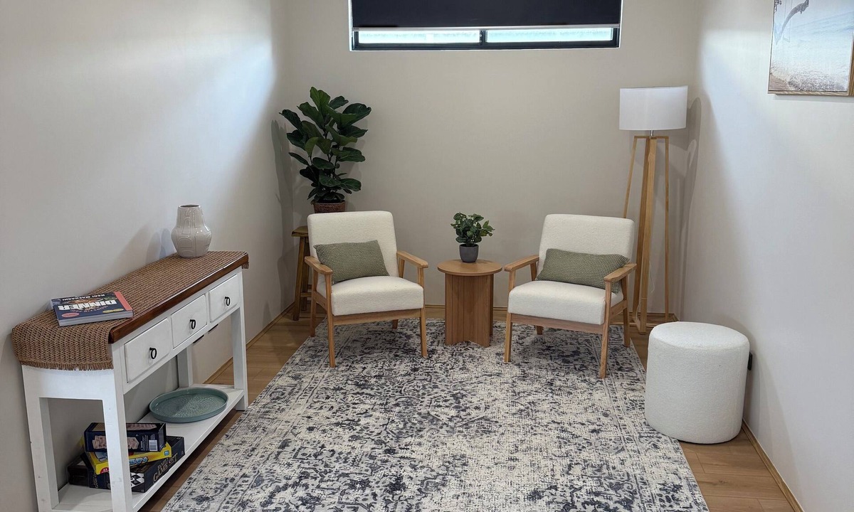 Singleton House | Seaside Escape Kick back and relax in this calm, stylish space.