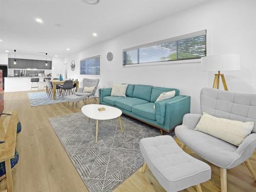 Shellharbour House | Seaside Village Retreat