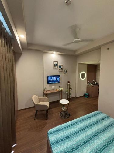 Greater Noida Apartment | Shagun Stays