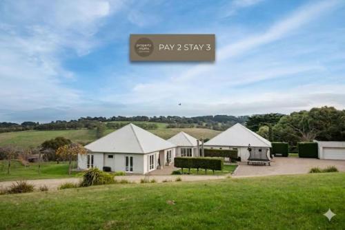 Shoreham House | Shoreham Homestead Walk to Vineyards