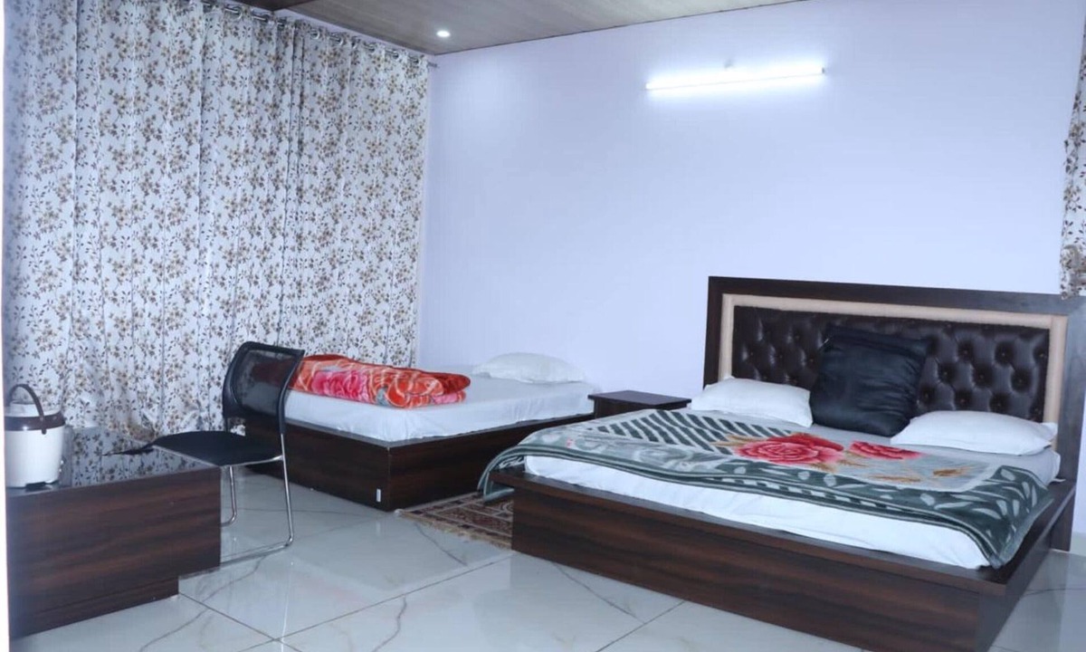 Didihat Hotel | Shri Anand Almora - Berinag Rd