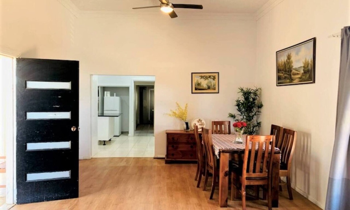 Broken Hill House | Silver City Oasis @ Broken Hill CBD Stay