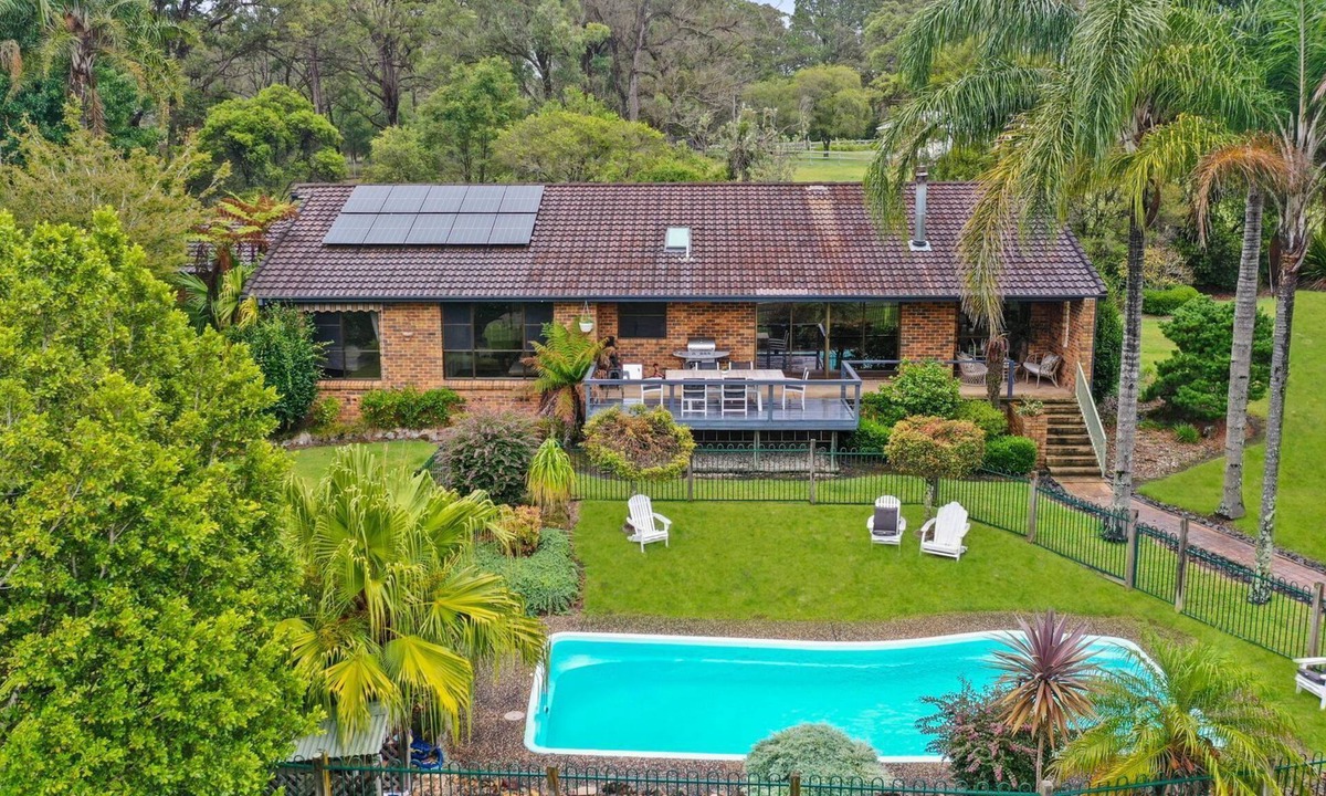 Falls Creek House | Silver Gums Coastal Farm Retreat