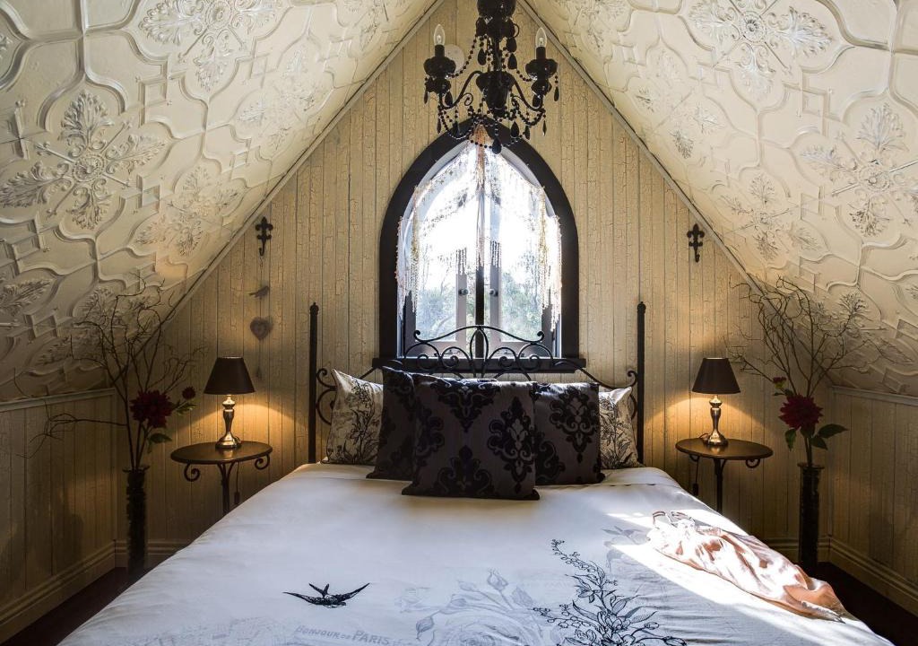 Rye Ski Chalet | Silverleaf Cottage