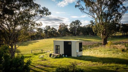 Windeyer House | Sithuri Tiny House by Tiny Away