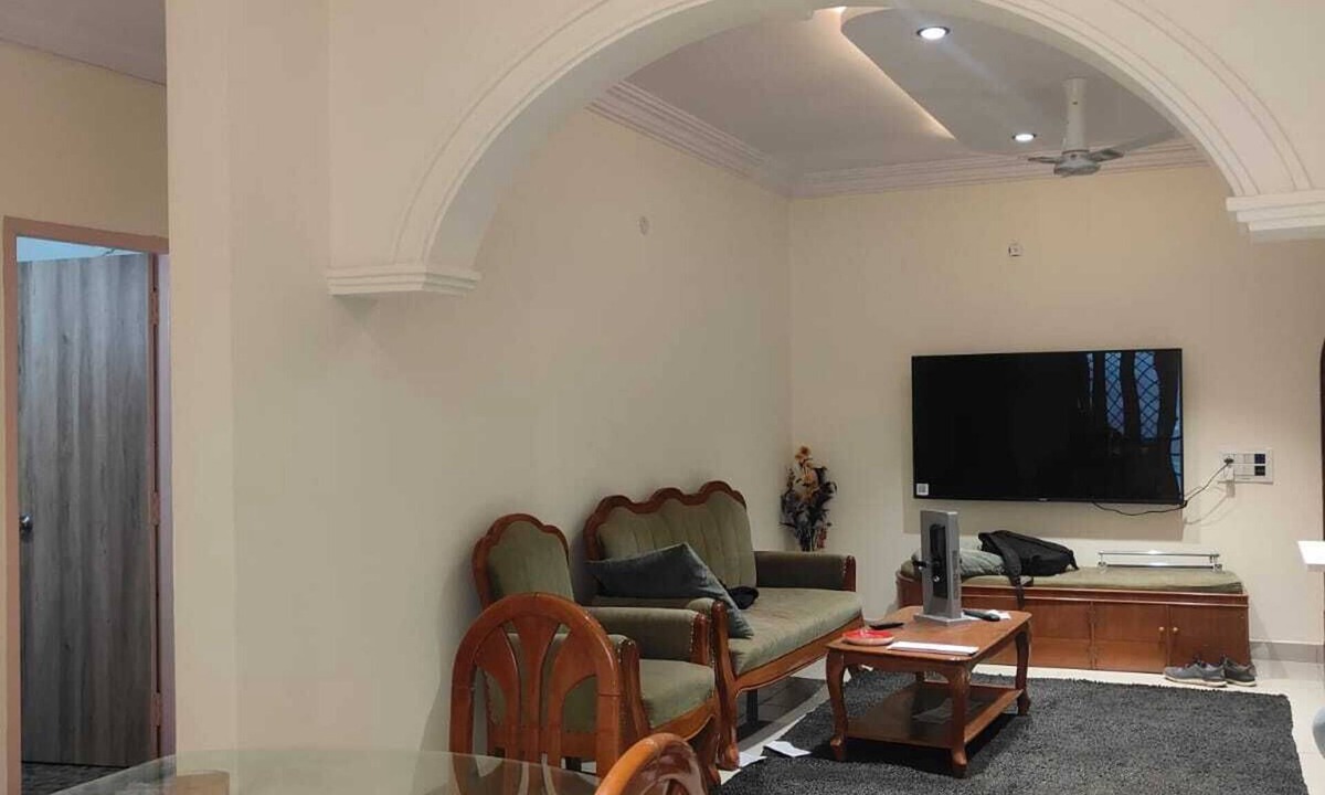 Bangalore City Center Apartment | Smart Plugins Hotels