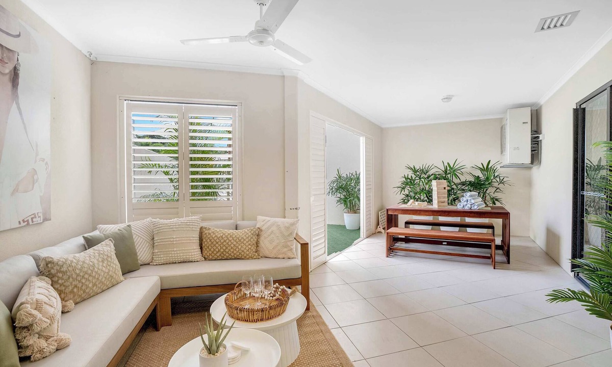 Cairns North Apartment | Spacious Retreat with Courtyard & Resort Pool