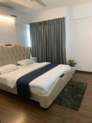 Hadapsar Apartment | StayHome