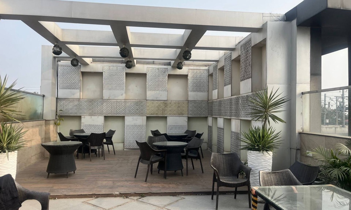 Alambagh Resort | Staylo Masterprice Palace